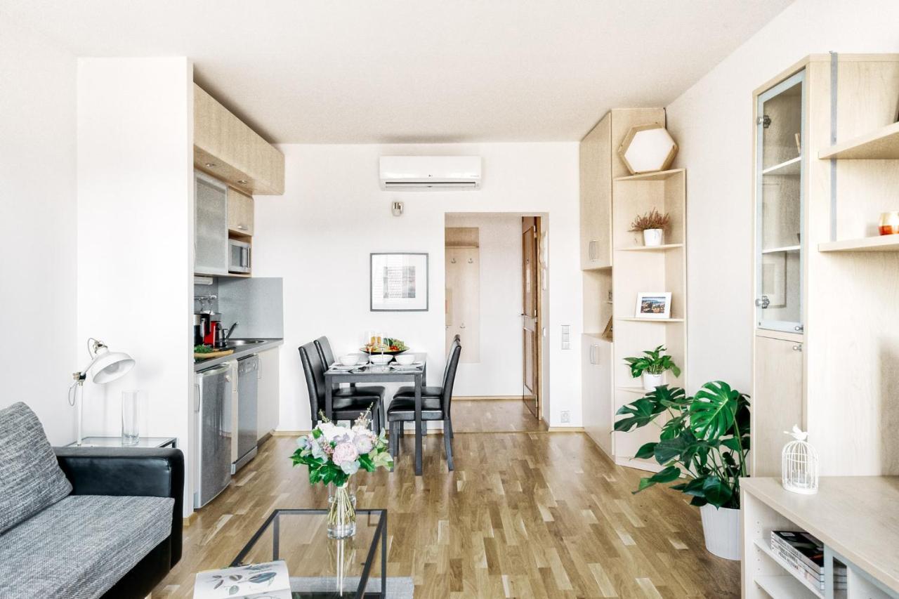 Lil Apartment With Tyn Cathedral View, Parking & Ac Prague Exterior photo